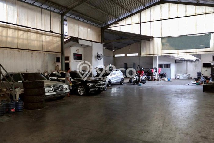 Komersial Kawasan Komersial di Semarang Tengah, Luas 380m², Prospektif Komersial Kawasan Komersial di Semarang Tengah, Luas 380m², Prospektif