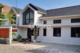 Rumah Modern Minimalis 4 Kamar Bisa Langsung Pindah di Tembalang Rumah Modern Minimalis 4 Kamar Bisa Langsung Pindah di Tembalang