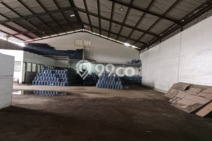 Lokasi Strategis! Dijual Gudang Bisnis di Cipondoh, Tangerang Kondisi Baik Lokasi Strategis! Dijual Gudang Bisnis di Cipondoh, Tangerang Kondisi Baik