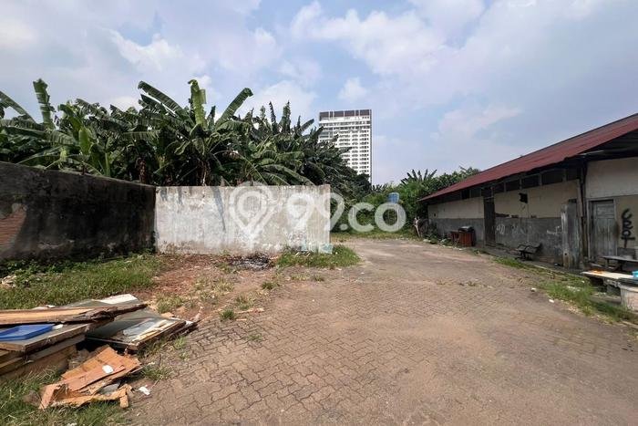 Jarang Ada! Tanah di Kebayoran Lama Punya Luas 7800m2 SHM Jarang Ada! Tanah di Kebayoran Lama Punya Luas 7800m2 SHM