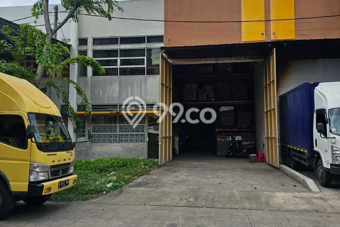 Gudang untuk Disewa di Pusat Jakarta Barat Luas Bangunan 180m2 Gudang untuk Disewa di Pusat Jakarta Barat Luas Bangunan 180m2