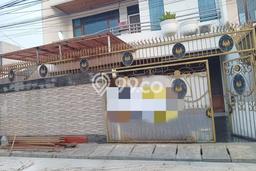 Jual Rumah Mewah Megah Dengan View Eksklusif di Taman Ratu, Jakarta Barat Jual Rumah Mewah Megah Dengan View Eksklusif di Taman Ratu, Jakarta Barat