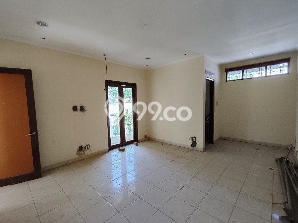 Disewakan Cepat Rumah Kondisi Baik di Area Coblong, Bandung Disewakan Cepat Rumah Kondisi Baik di Area Coblong, Bandung