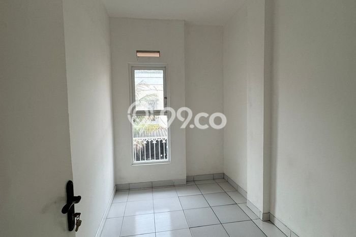 Unit Ruko Dijual di Bandung LT 60m2 & LB 120m2 Unit Ruko Dijual di Bandung LT 60m2 & LB 120m2