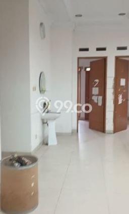 For Sale Rumah 5 Kamar Lokasi Ideal Nyaman dan Strategis di Margaasih For Sale Rumah 5 Kamar Lokasi Ideal Nyaman dan Strategis di Margaasih