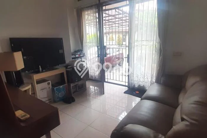 Dijual Rumah Mewah Elegan Dengan View Cantik di Modernland, Tangerang Dijual Rumah Mewah Elegan Dengan View Cantik di Modernland, Tangerang