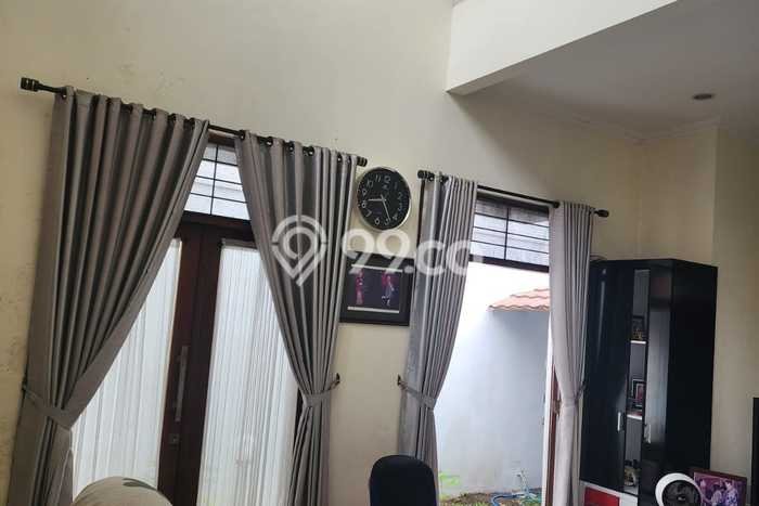 Siap Huni Rumah Mewah 12 Kamar di Depok Dekat ke Mana Pun Siap Huni Rumah Mewah 12 Kamar di Depok Dekat ke Mana Pun