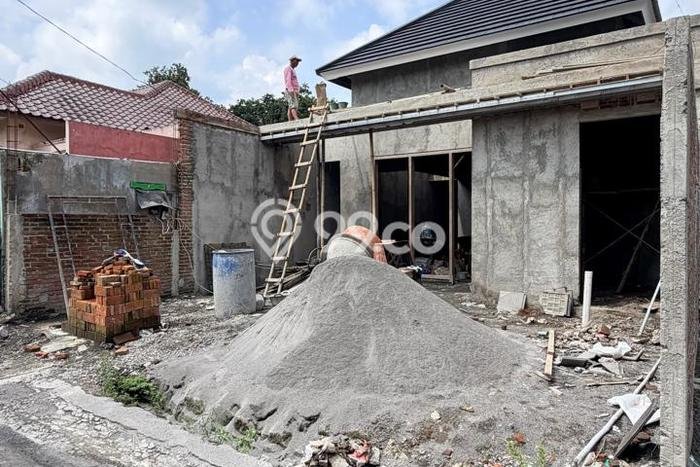 Rumah Modern 4 KT LT 171m2 di Purwomartani Rumah Modern 4 KT LT 171m2 di Purwomartani