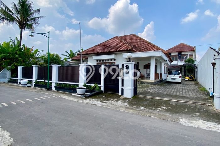Rumah Eksklusif Dijual LT 1535m2 di Ngaglik, Sleman Rumah Eksklusif Dijual LT 1535m2 di Ngaglik, Sleman