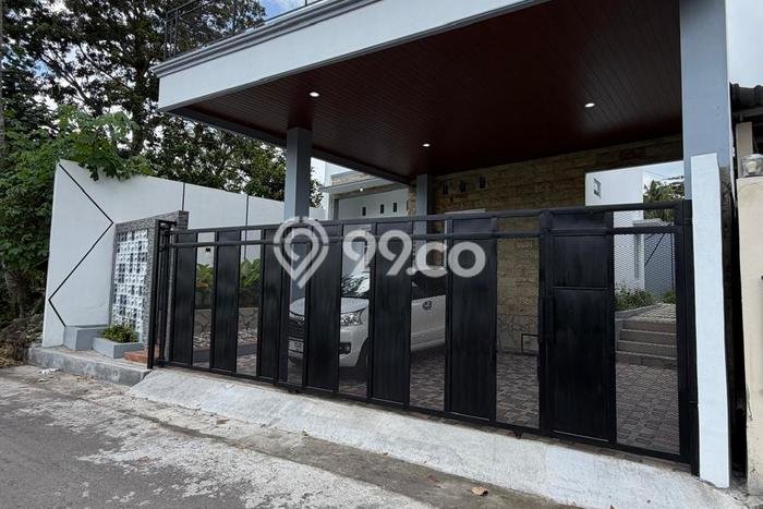 For Sale Rumah 4 Kamar Lokasi Strategis Nyaman dan Strategis di Ngaglik For Sale Rumah 4 Kamar Lokasi Strategis Nyaman dan Strategis di Ngaglik