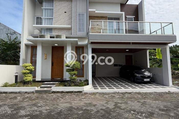 Siap Huni Rumah Mewah 4 Kamar di Ngaglik Dekat ke Mana Saja Siap Huni Rumah Mewah 4 Kamar di Ngaglik Dekat ke Mana Saja
