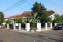 Dijual Rumah Premium dengan Fasilitas Sekitar Komplit di Kraton, Yogyakarta Dijual Rumah Premium dengan Fasilitas Sekitar Komplit di Kraton, Yogyakarta