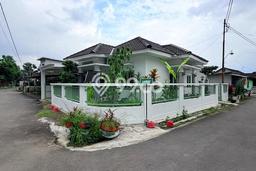 Rumah Strategis Modern Lb 102m2 di Depok, Sleman Rumah Strategis Modern Lb 102m2 di Depok, Sleman