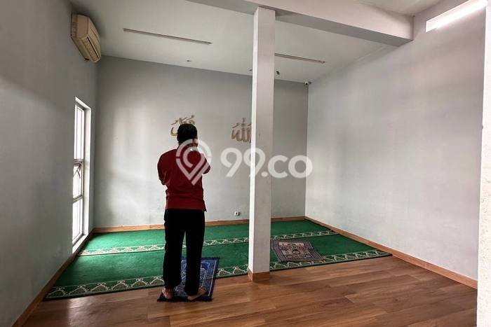 Komersial Bagus Dijual LB 538m2 Lokasi Strategis Jakarta Pusat Area Cocok untuk Bisnis Komersial Bagus Dijual LB 538m2 Lokasi Strategis Jakarta Pusat Area Cocok untuk Bisnis