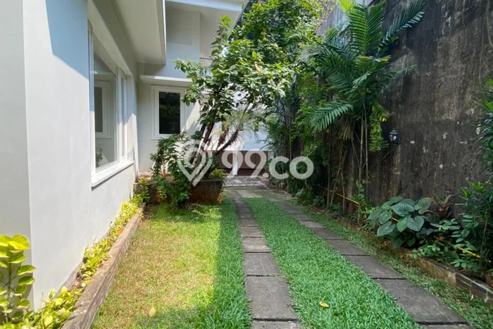 BEST DEAL Rumah Premium 7 Kamar Disewakan di Jakarta Pusat Siap Pakai BEST DEAL Rumah Premium 7 Kamar Disewakan di Jakarta Pusat Siap Pakai