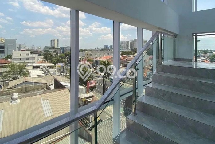 Unit Kantor Dijual di Jakarta Timur LT 279m2 & LB 726m2 Unit Kantor Dijual di Jakarta Timur LT 279m2 & LB 726m2