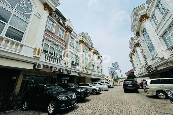 Ruko Bagus LT 63m2 LB 238m2 Dijual di Tebet Jakarta Selatan Ruko Bagus LT 63m2 LB 238m2 Dijual di Tebet Jakarta Selatan