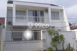 Rumah Modern 8 KT di Kutisari Surabaya Unfurnished Rumah Modern 8 KT di Kutisari Surabaya Unfurnished