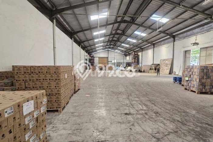 Unit Gudang Disewakan di Cikokol di Area Ramai & Strategis Unit Gudang Disewakan di Cikokol di Area Ramai & Strategis