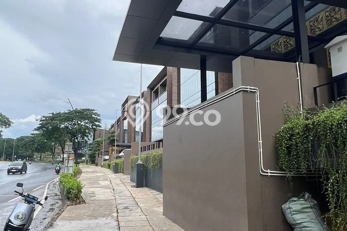Kantor Kawasan BSD, Luas 585m2m², Jalan Utama, Lokasi Ramai Kantor Kawasan BSD, Luas 585m2m², Jalan Utama, Lokasi Ramai