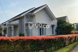 Disewakan! Rumah 2 Kamar Tidur &
2 Kamar Mandi di Rancamaya, Bogor Disewakan! Rumah 2 Kamar Tidur &
2 Kamar Mandi di Rancamaya, Bogor