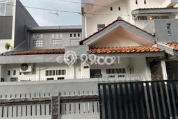 Dijual Hunian Rumah Nyaman 5 Kamar di Tanah Sareal, Bogor Dijual Hunian Rumah Nyaman 5 Kamar di Tanah Sareal, Bogor