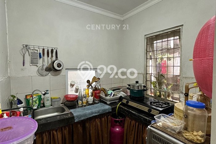JUAL CEPAT! Rumah Siap Huni Lokasi Premium Tanah Baru, Luas 160m² LB 100m² JUAL CEPAT! Rumah Siap Huni Lokasi Premium Tanah Baru, Luas 160m² LB 100m²