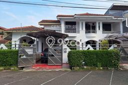 Rumah Elit LB 186m2 Siap Huni Desain Elegan di Tanah Sareal, Bogor Rumah Elit LB 186m2 Siap Huni Desain Elegan di Tanah Sareal, Bogor