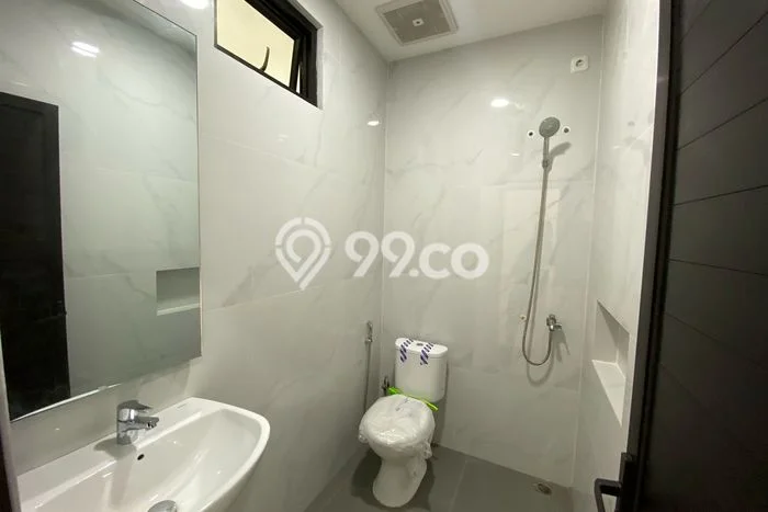 Dijual Hunian Rumah Nyaman 3 Kamar di Villa Meruya, Jakarta Barat Dijual Hunian Rumah Nyaman 3 Kamar di Villa Meruya, Jakarta Barat
