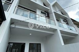 Rumah Modern 3 KT LT 64m2 di Metland Puri Rumah Modern 3 KT LT 64m2 di Metland Puri