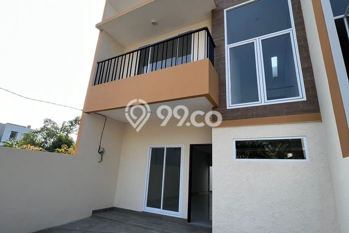 Dijual Rumah Eksklusif 3 KT di Villa Meruya, Jakarta Barat Dijual Rumah Eksklusif 3 KT di Villa Meruya, Jakarta Barat