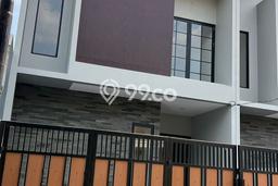 Rumah Modern 3 KT di Meruya Jakarta Barat Unfurnished Rumah Modern 3 KT di Meruya Jakarta Barat Unfurnished