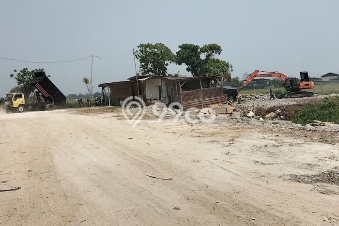 FOR SALE! Pabrik di Pakuhaji Tangerang, LT 10000m2, LB 5000m2 FOR SALE! Pabrik di Pakuhaji Tangerang, LT 10000m2, LB 5000m2
