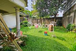 Rumah Mewah LB 500m2 Siap Pakai Desain Elegan di Kemang, Jakarta Selatan Rumah Mewah LB 500m2 Siap Pakai Desain Elegan di Kemang, Jakarta Selatan