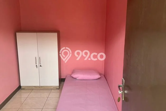 Dijual Kost Strategis di Kebayoran Lama, Jakarta Selatan 26 KT, 6 KM, Luas Bangunan 300m2 Dijual Kost Strategis di Kebayoran Lama, Jakarta Selatan 26 KT, 6 KM, Luas Bangunan 300m2