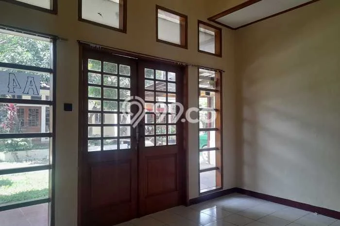 RECOMMENDED! Rumah di Cibeunying, 4 KT, Lokasi Strategis, Luas 170m² LB 122m² RECOMMENDED! Rumah di Cibeunying, 4 KT, Lokasi Strategis, Luas 170m² LB 122m²