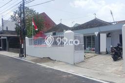Rumah Cantik Siap Huni Di Blimbing Luas 100m2 Lokasi Strategis Rumah Cantik Siap Huni Di Blimbing Luas 100m2 Lokasi Strategis