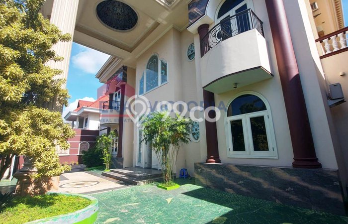 Rumah Eksklusif Dijual LT 775m2 di Araya, Malang Rumah Eksklusif Dijual LT 775m2 di Araya, Malang