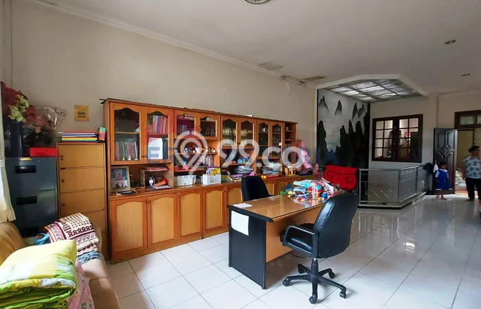 Hunian Cantik Modern Lb 250m2 di Klojen, Malang Hunian Cantik Modern Lb 250m2 di Klojen, Malang