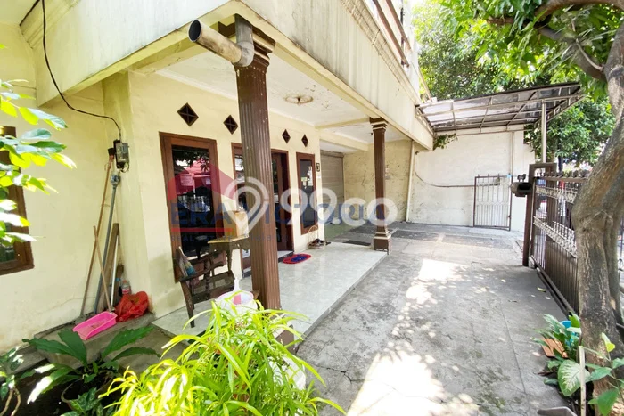 Siap Huni Rumah Mewah 5 Kamar di Blimbing Dekat ke Mana Saja Siap Huni Rumah Mewah 5 Kamar di Blimbing Dekat ke Mana Saja