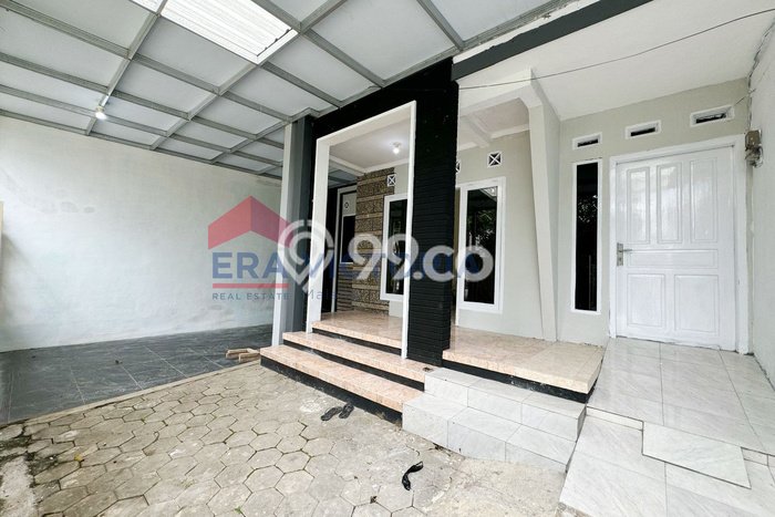 For Sale Rumah 5 Kamar Lokasi Strategis Bagus dan Strategis di Kepanjen For Sale Rumah 5 Kamar Lokasi Strategis Bagus dan Strategis di Kepanjen