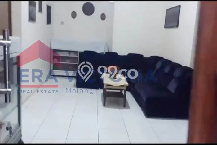 Rumah Strategis Modern Lb 200m2 di Kedungkandang, Malang Rumah Strategis Modern Lb 200m2 di Kedungkandang, Malang