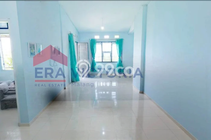 For Sale Rumah 4 Kamar Lokasi Ideal Nyaman dan Strategis di Padang Selatan For Sale Rumah 4 Kamar Lokasi Ideal Nyaman dan Strategis di Padang Selatan