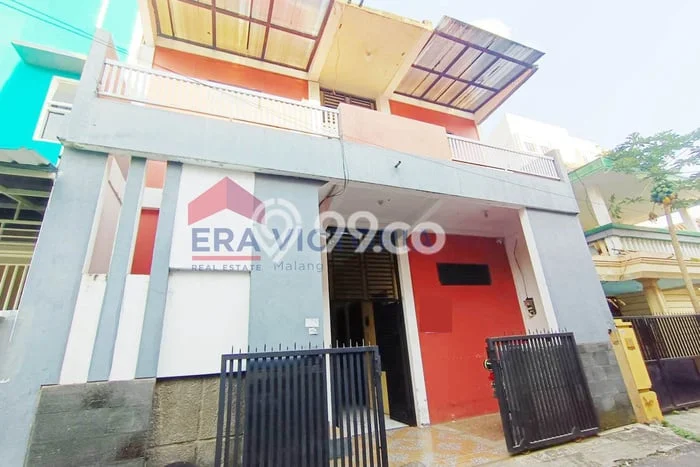 Rumah Strategis Modern Lb 154m2 di Dau, Malang Rumah Strategis Modern Lb 154m2 di Dau, Malang