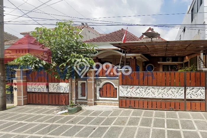 Lokasi strategis! Rumah siap huni disewakan di Lowokwaru LB 175m2 Lokasi strategis! Rumah siap huni disewakan di Lowokwaru LB 175m2