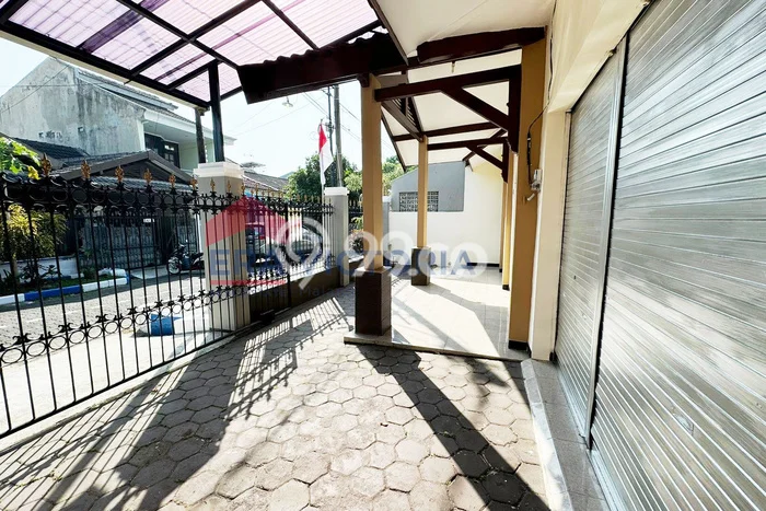 For Sale Rumah 3 Kamar Lokasi Strategis Bagus dan Strategis di Blimbing For Sale Rumah 3 Kamar Lokasi Strategis Bagus dan Strategis di Blimbing