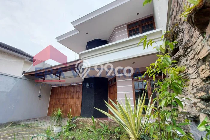 Hunian Mewah LB 200m2 Siap Huni Desain Elegan di Malang Kota, Malang Hunian Mewah LB 200m2 Siap Huni Desain Elegan di Malang Kota, Malang