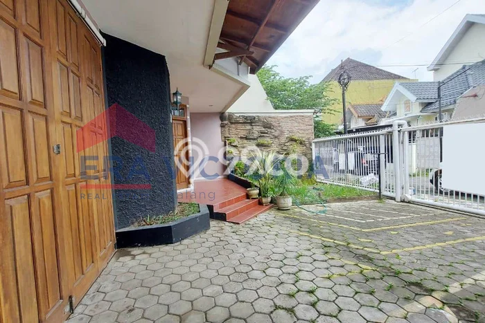 Hunian Mewah LB 200m2 Siap Huni Desain Elegan di Malang Kota, Malang Hunian Mewah LB 200m2 Siap Huni Desain Elegan di Malang Kota, Malang