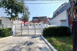 Rumah Cantik Siap Huni Di Klojen Luas 300m2 Lokasi Strategis Rumah Cantik Siap Huni Di Klojen Luas 300m2 Lokasi Strategis