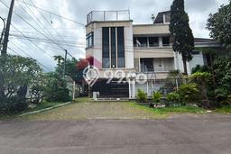 Hunian Mewah Siap Huni LT 510m2 di Blimbing, Malang Hunian Mewah Siap Huni LT 510m2 di Blimbing, Malang
